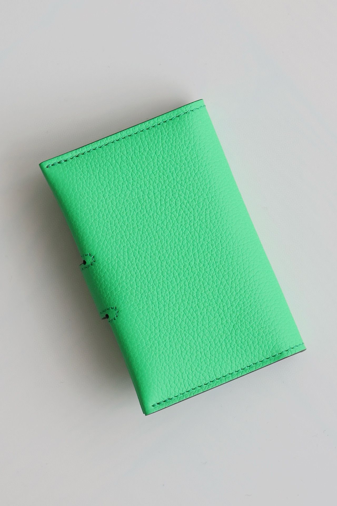 Hermes R.M.S Card Holder in Vert Comics Evergrain Calfskin - Image 10