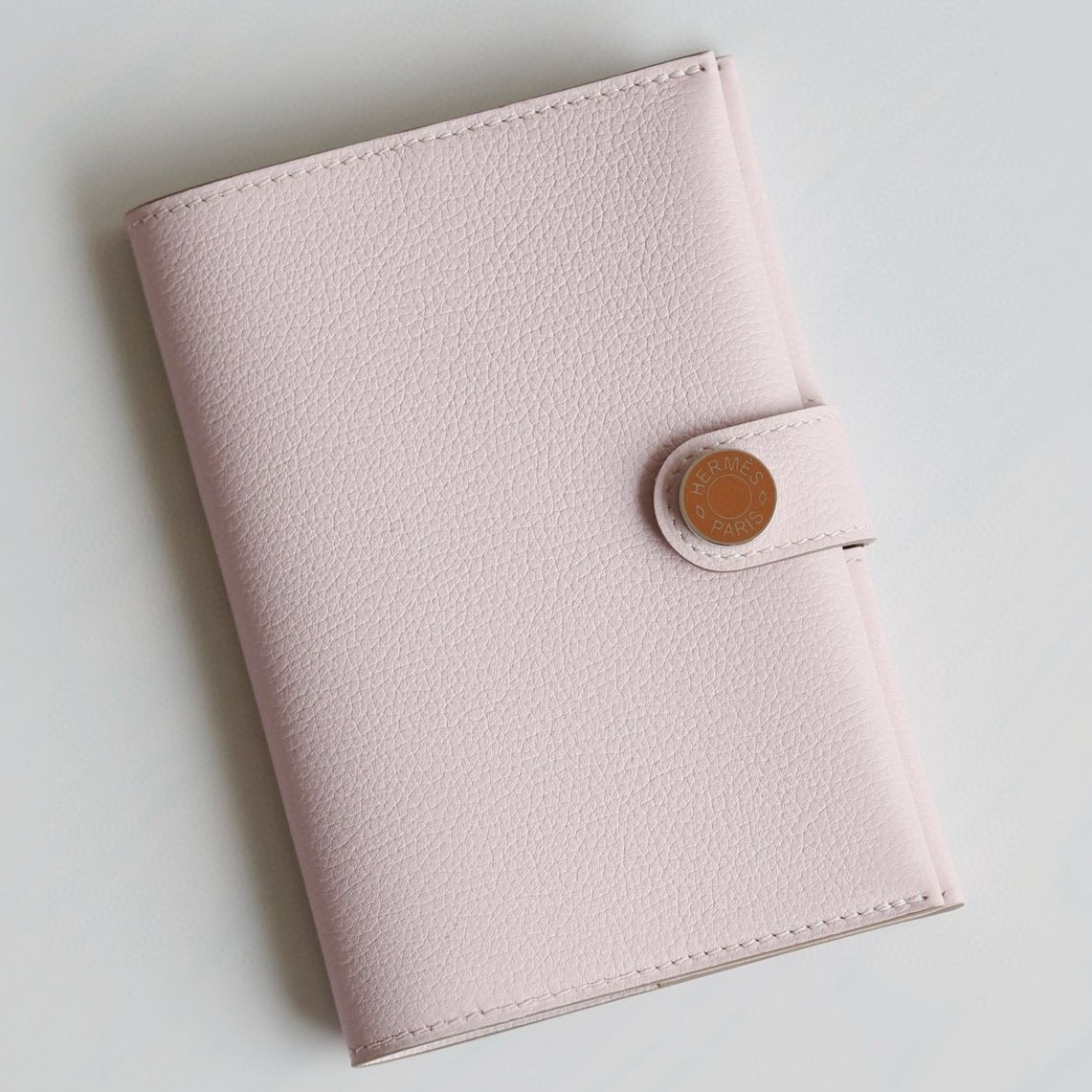 Hermes R.M.S Passport Holder in Mauve Pale Evercolor Calfskin