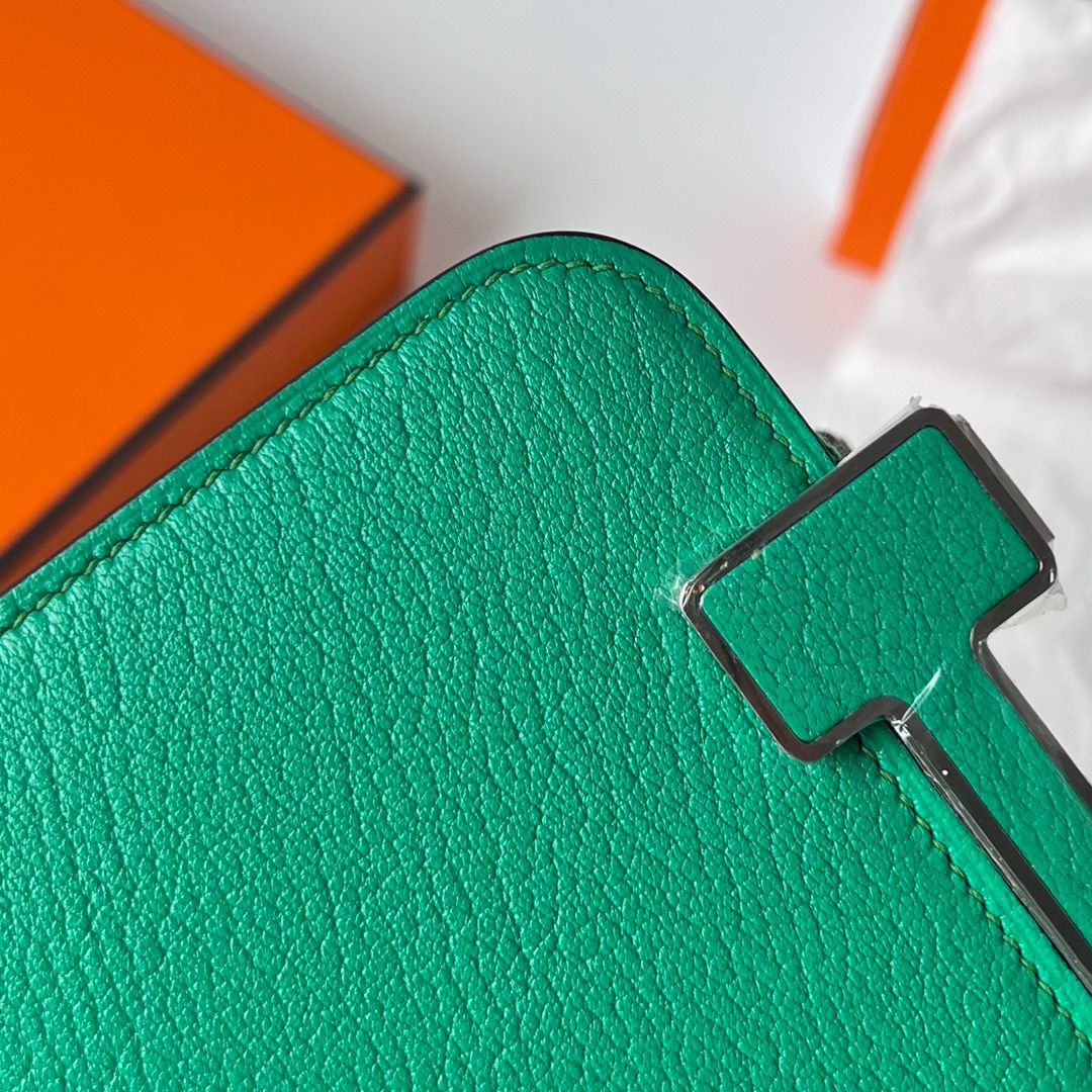 Hermes Geta Handmade Bag In Menthe Chevre Mysore Leather - Image 5