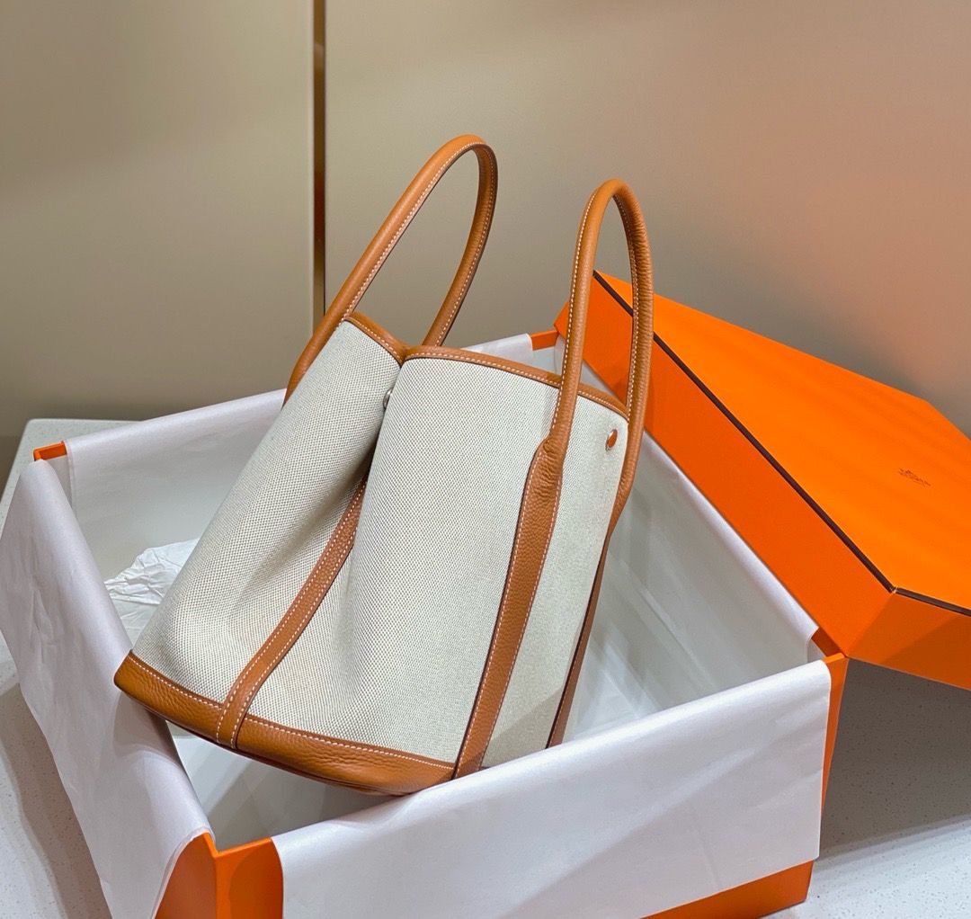 Hermes Garden Party 36cm Bag in Toile and Gold Leather - Image 4