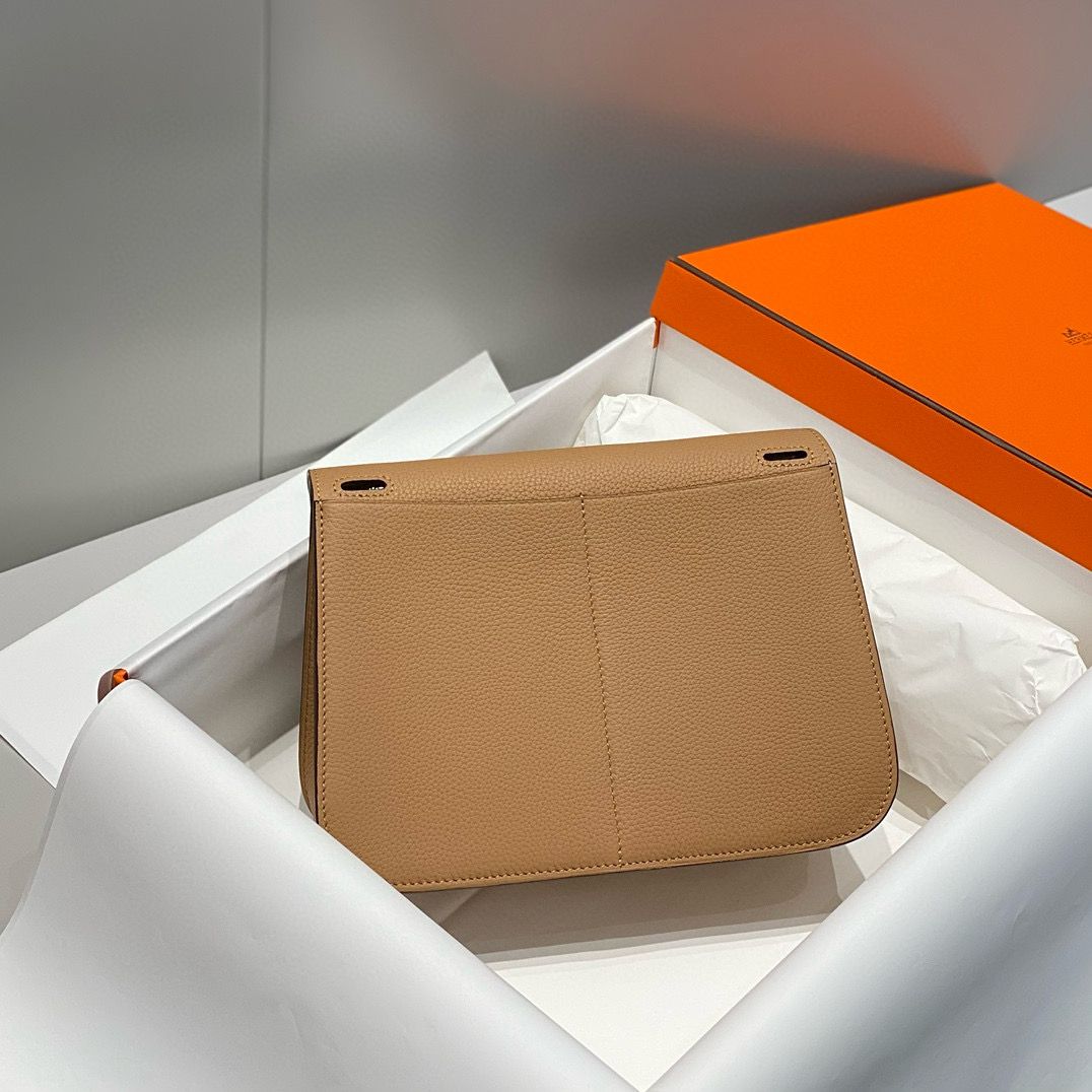 Hermes Halzan 25 Bag in Chai Clemence Leather - Image 3