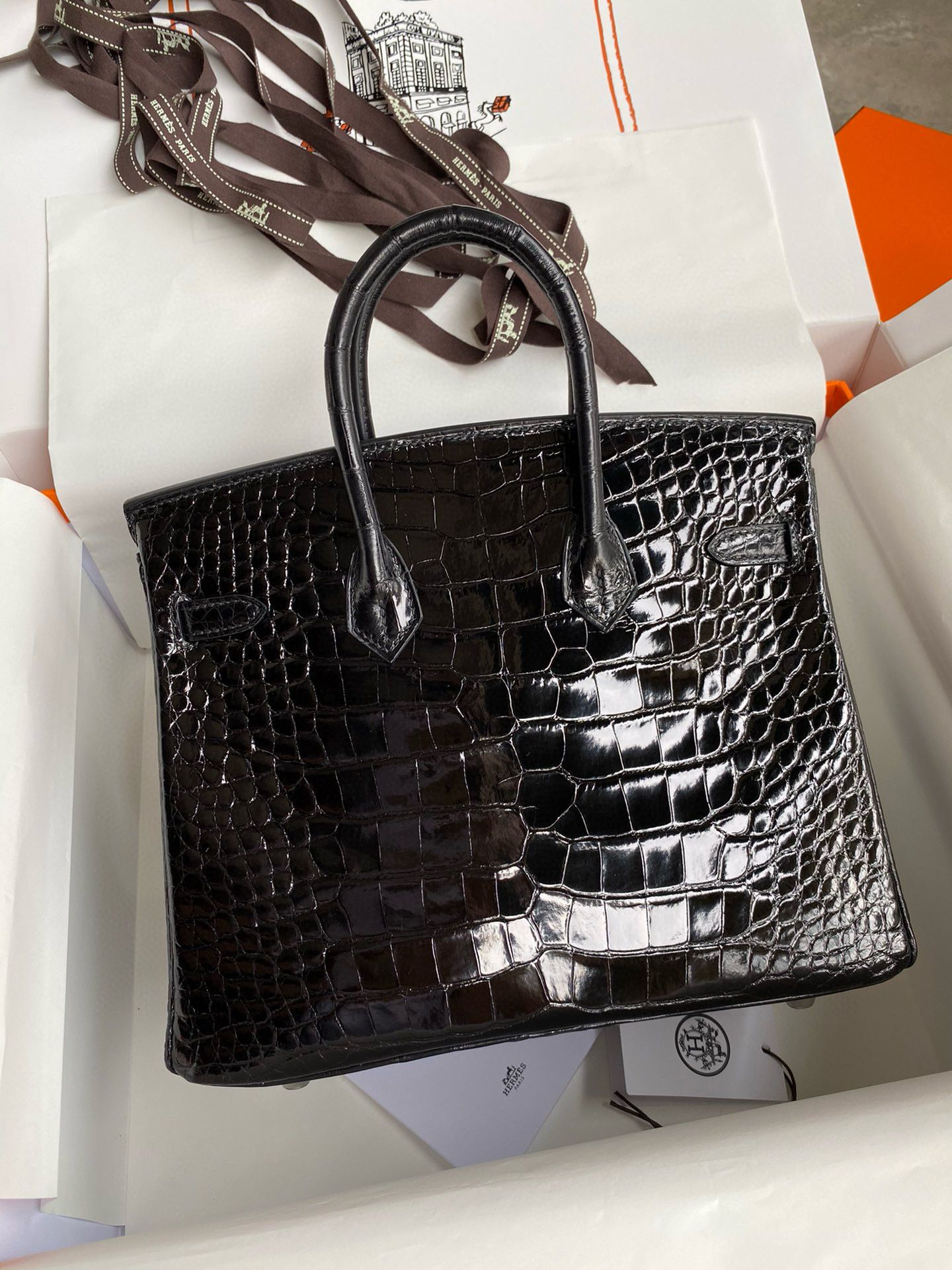 Hermes Birkin 25 Retourne Handmade Bag In Black Shiny Alligator Leather - Image 3