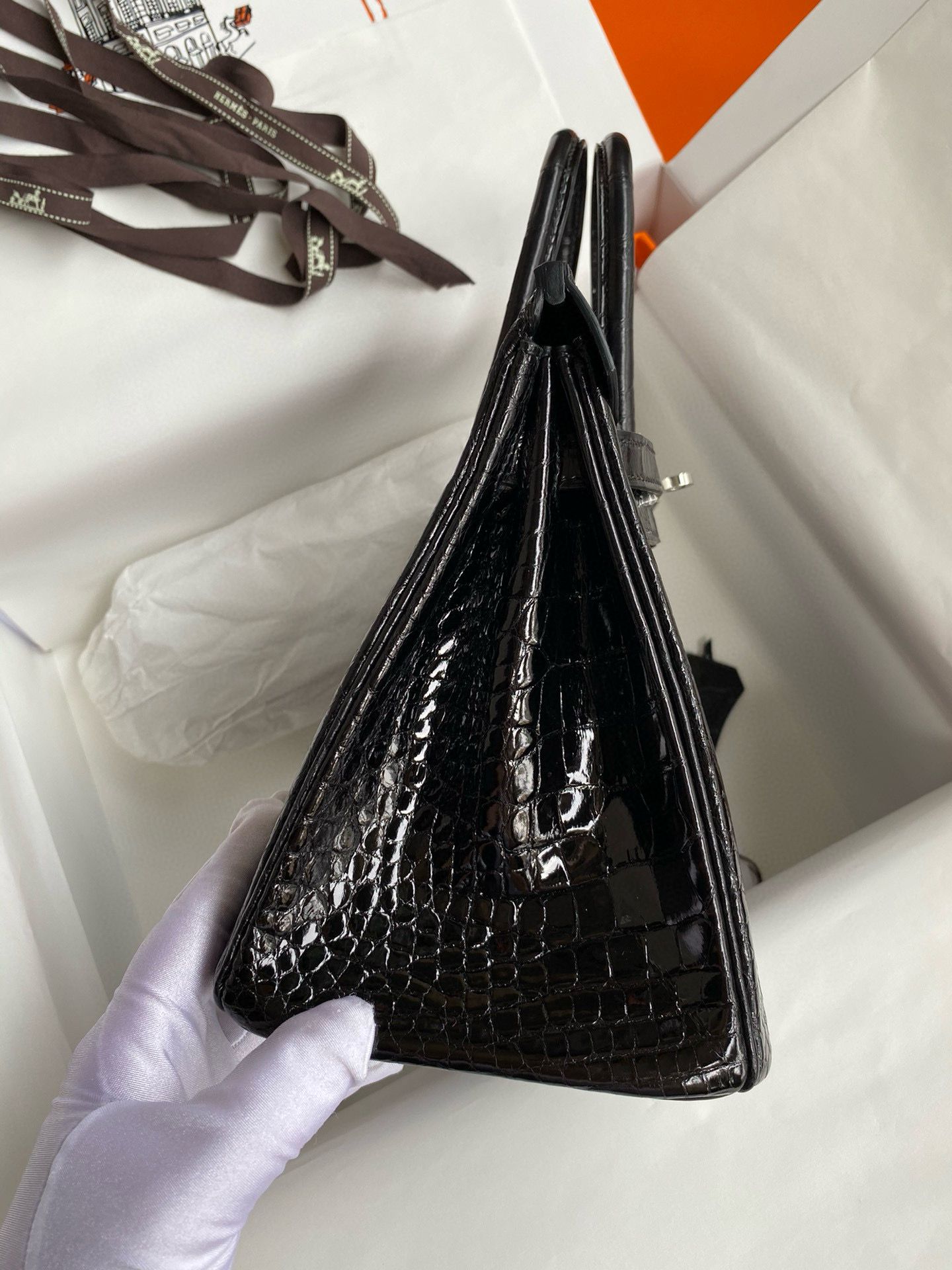Hermes Birkin 25 Retourne Handmade Bag In Black Shiny Alligator Leather - Image 5