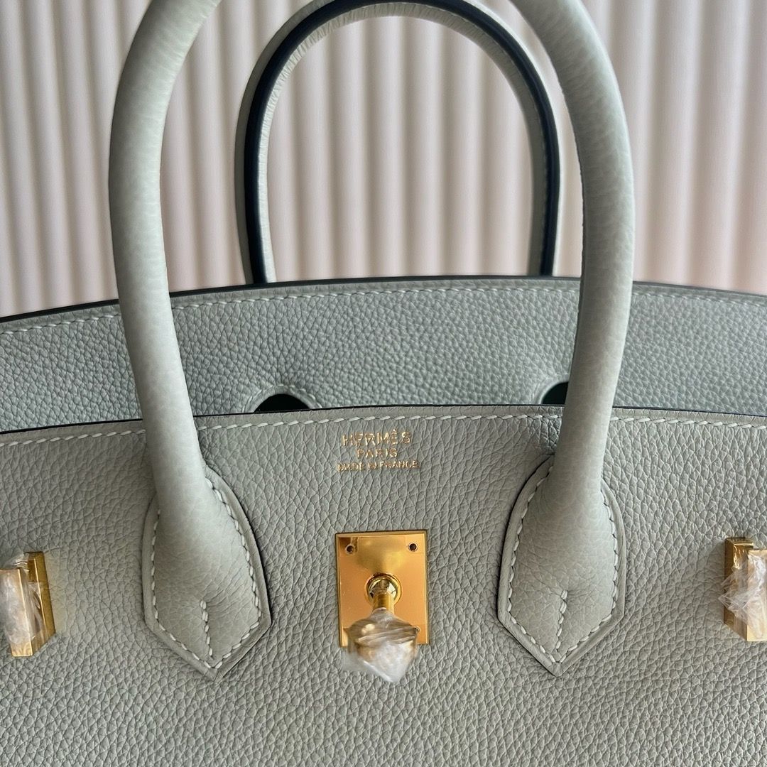 Hermes Birkin 25 Retourne Handmade Bag in Gris Neve Clemence Leather - Image 7