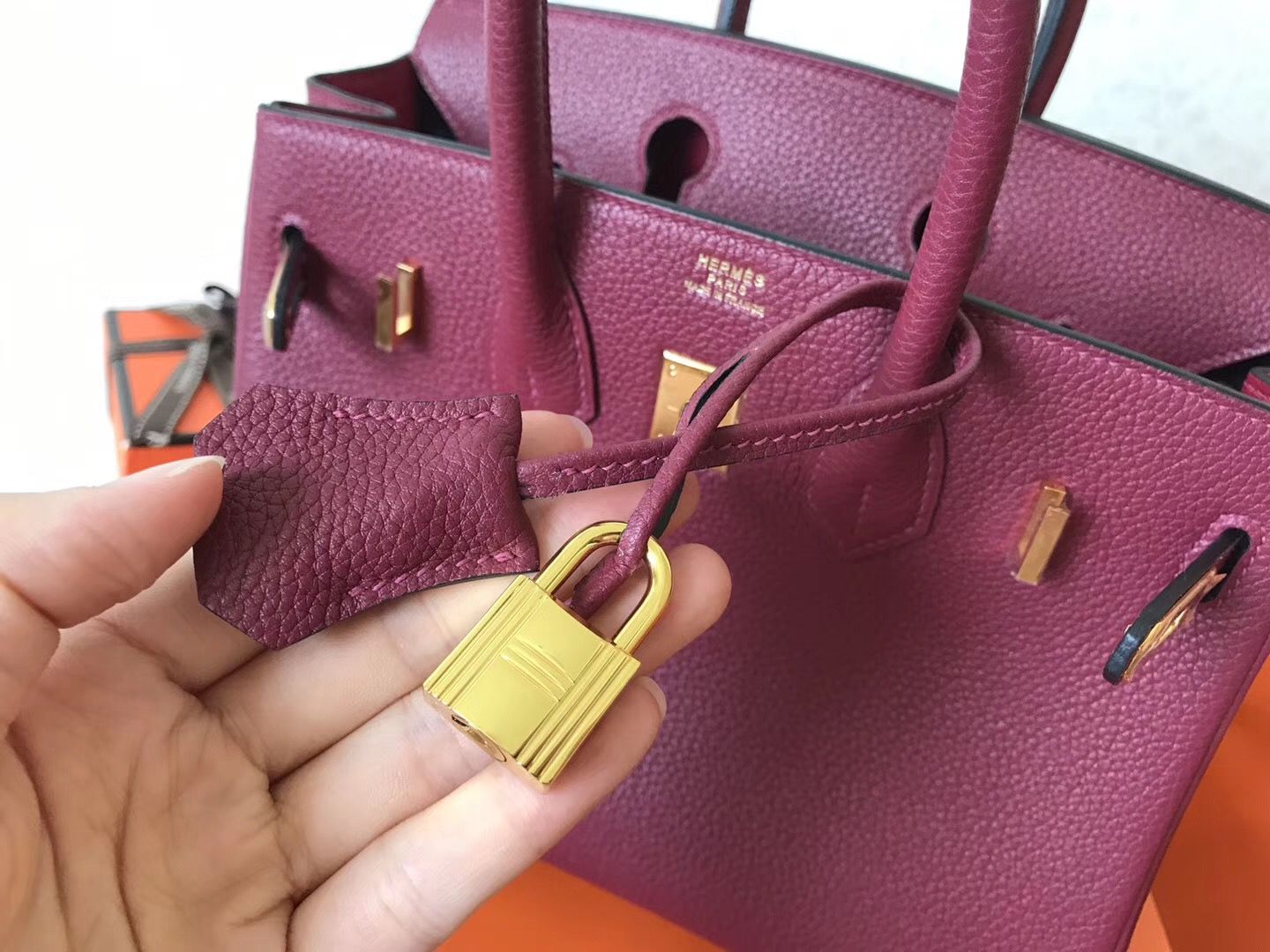 Hermes Birkin 25 Handmade Bag In Ruby Clemence Leather - Image 5