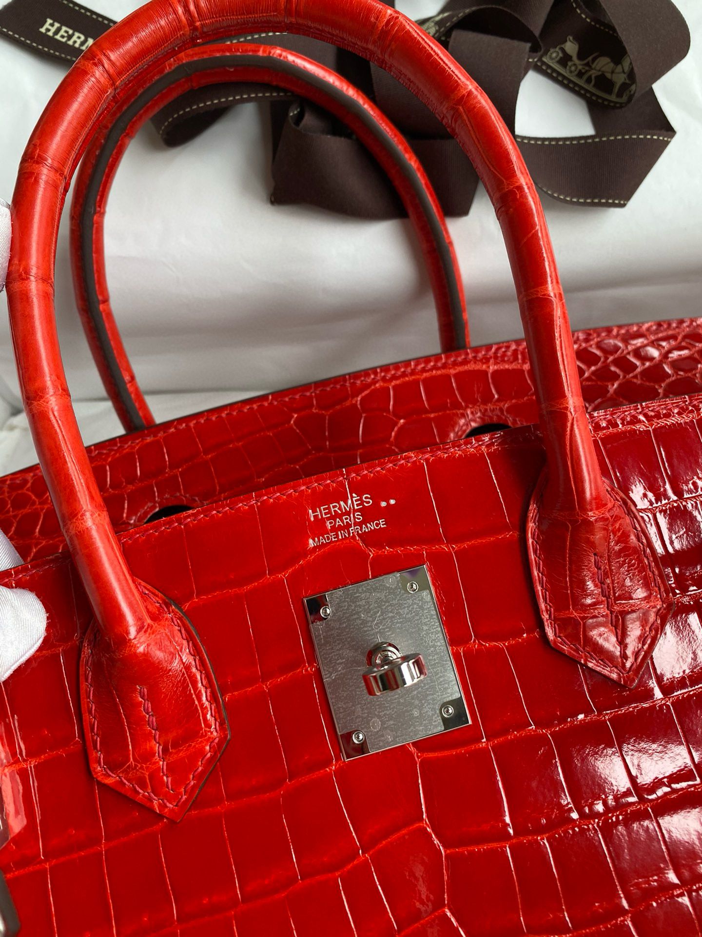 Hermes Birkin 25 Handmade Bag In Red Crocodile Niloticus Shiny Skin - Image 7