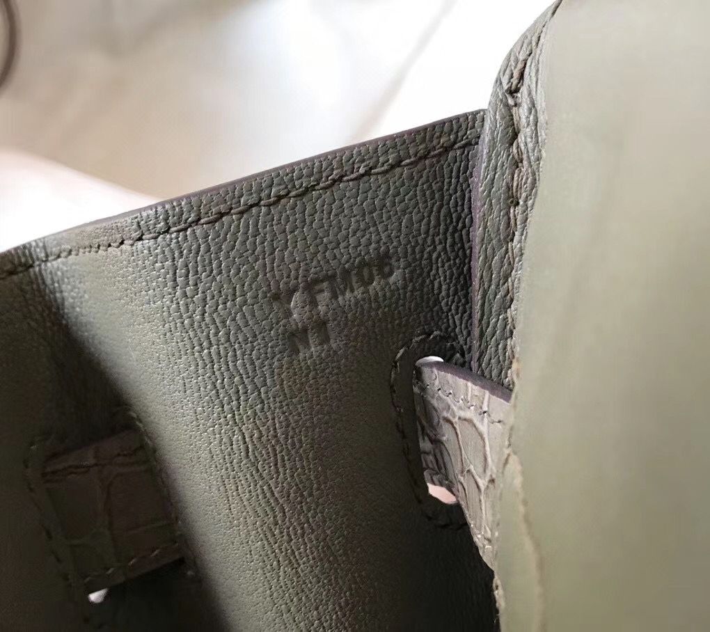 Hermes Birkin 30cm Bag In Taupe Embossed Crocodile Leather - Image 8