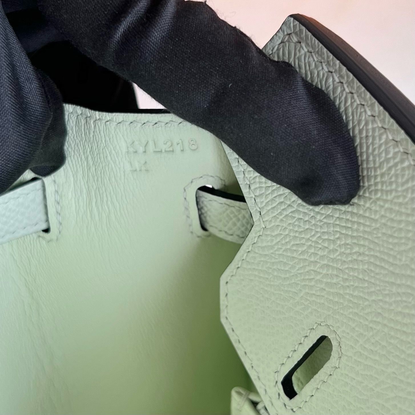 Hermes Birkin 25 Sellier Handmade Bag in Vert Fizz Epsom Calfskin - Image 6