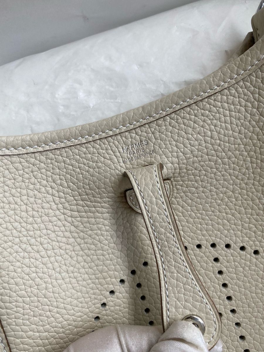 Hermes Evelyne Mini Handmade Bag in Craie Clemence Leather - Image 7
