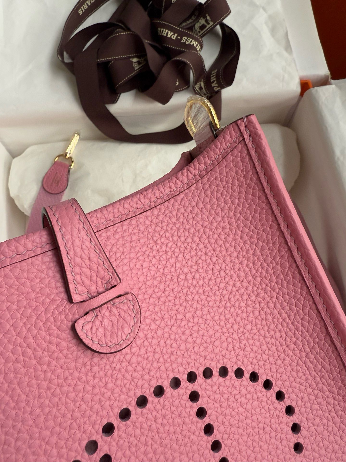 Hermes Evelyne Mini Handmade Bag in Rose Sakura Clemence Leather - Image 7