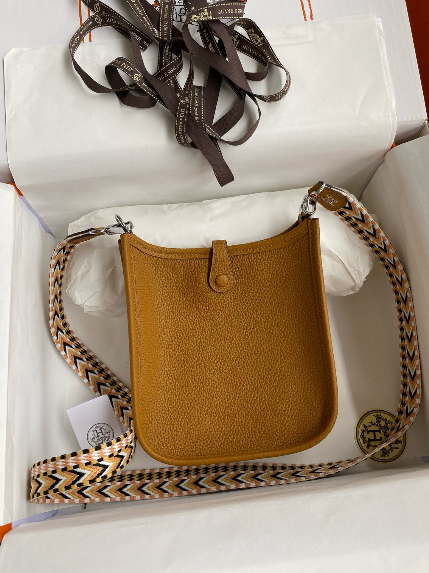 Hermes Evelyne Mini Handmade Bag in Sesame Clemence Leather - Image 3