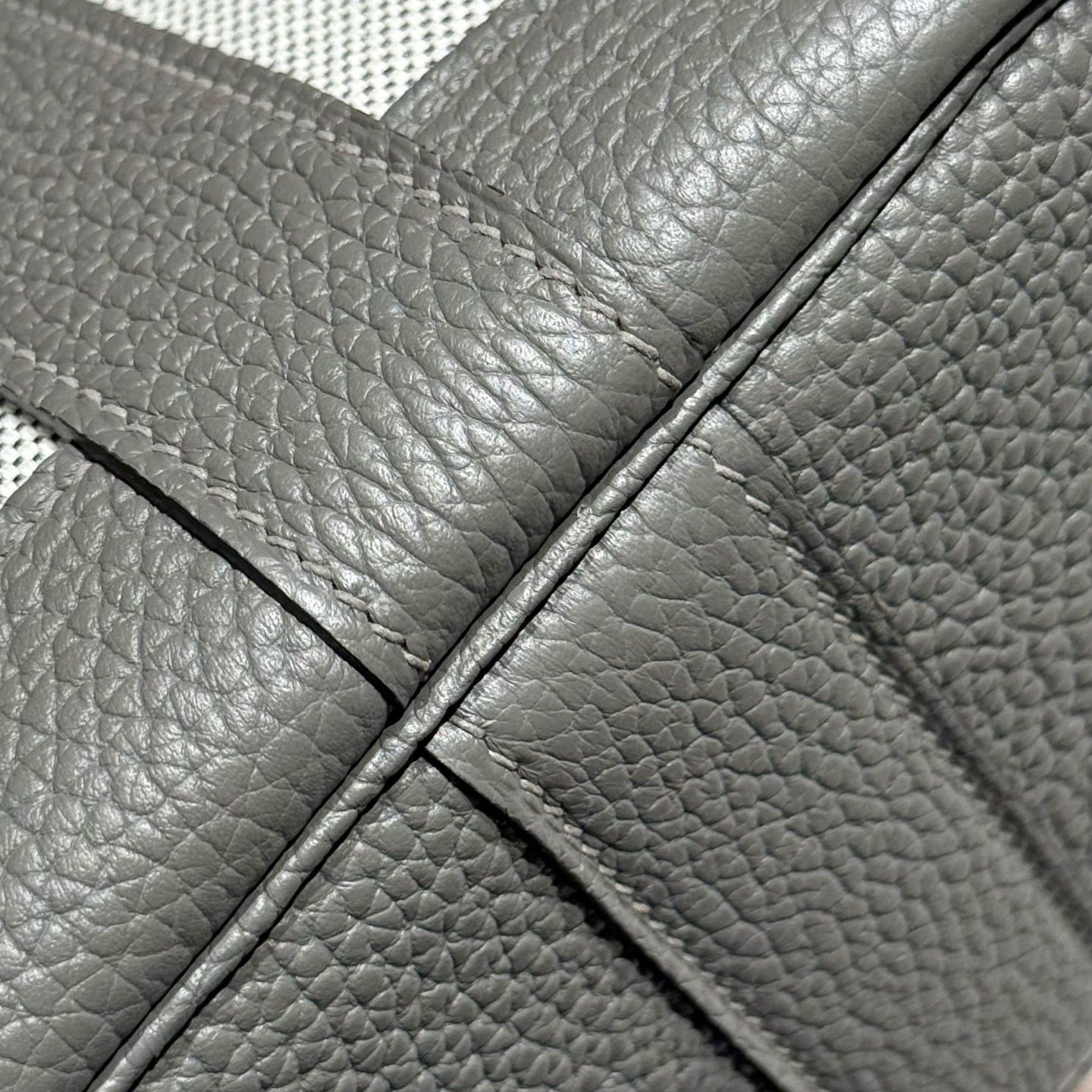 Hermes Neo Garden Party 23 Bag in Canvas and Gris Meyer Negonda Calfskin - Image 9