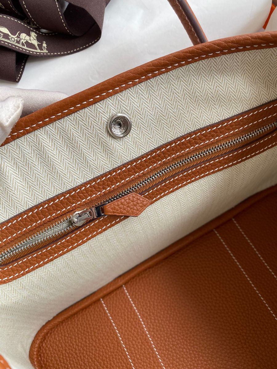 Hermes Garden Party 30 Handmade Bag in Toile and Gold Leather - Image 9