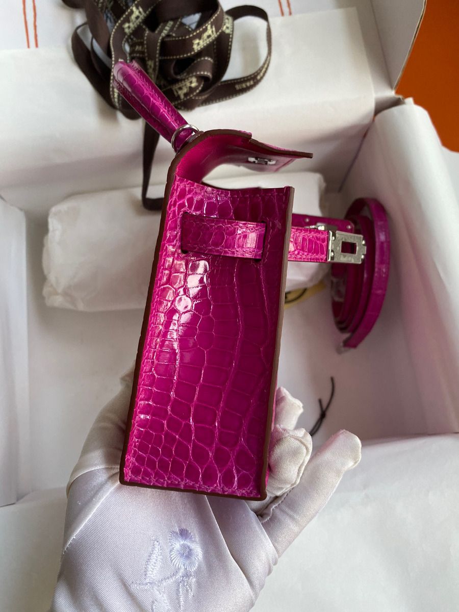 Hermes Kelly Mini II Sellier Handmade Bag In Rose Scheherazade Shiny Alligator Leather - Image 7