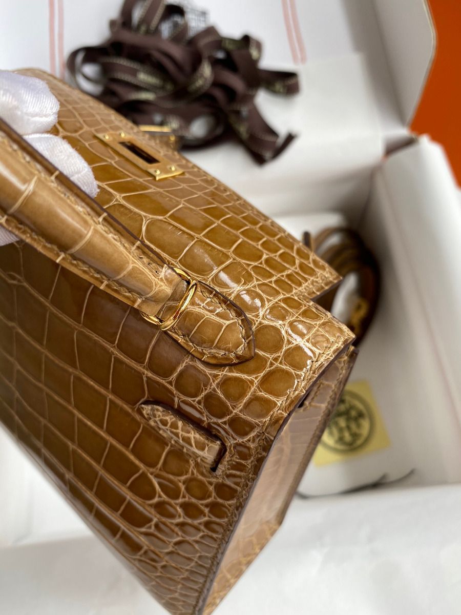 Hermes Kelly Mini II Sellier Handmade Bag In Ficelle Shiny Alligator Leather - Image 8