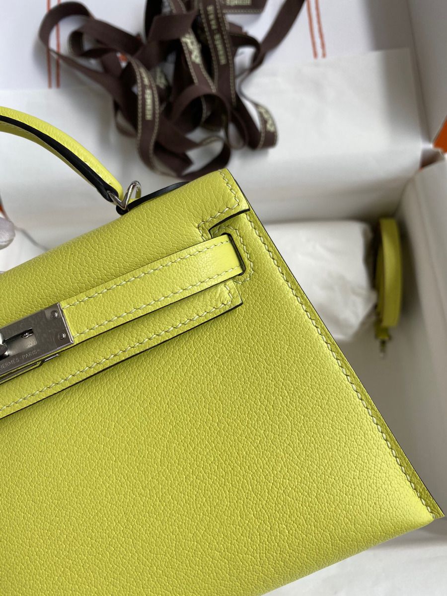 Hermes Kelly Mini II Sellier Handmade Bag In Jaune Bourgeon Chevre Mysore Leather - Image 4