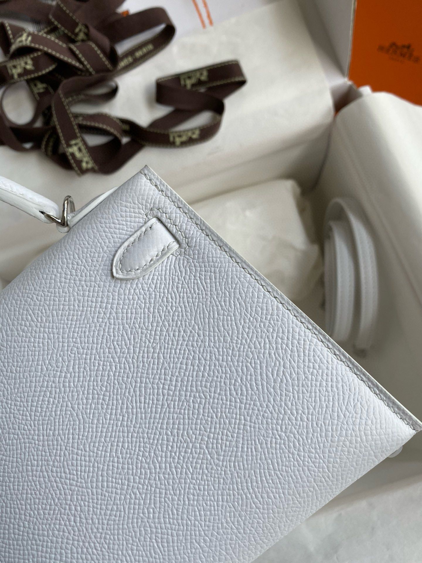 Hermes Kelly Mini II Sellier Handmade Bag In White Epsom Calfskin - Image 6