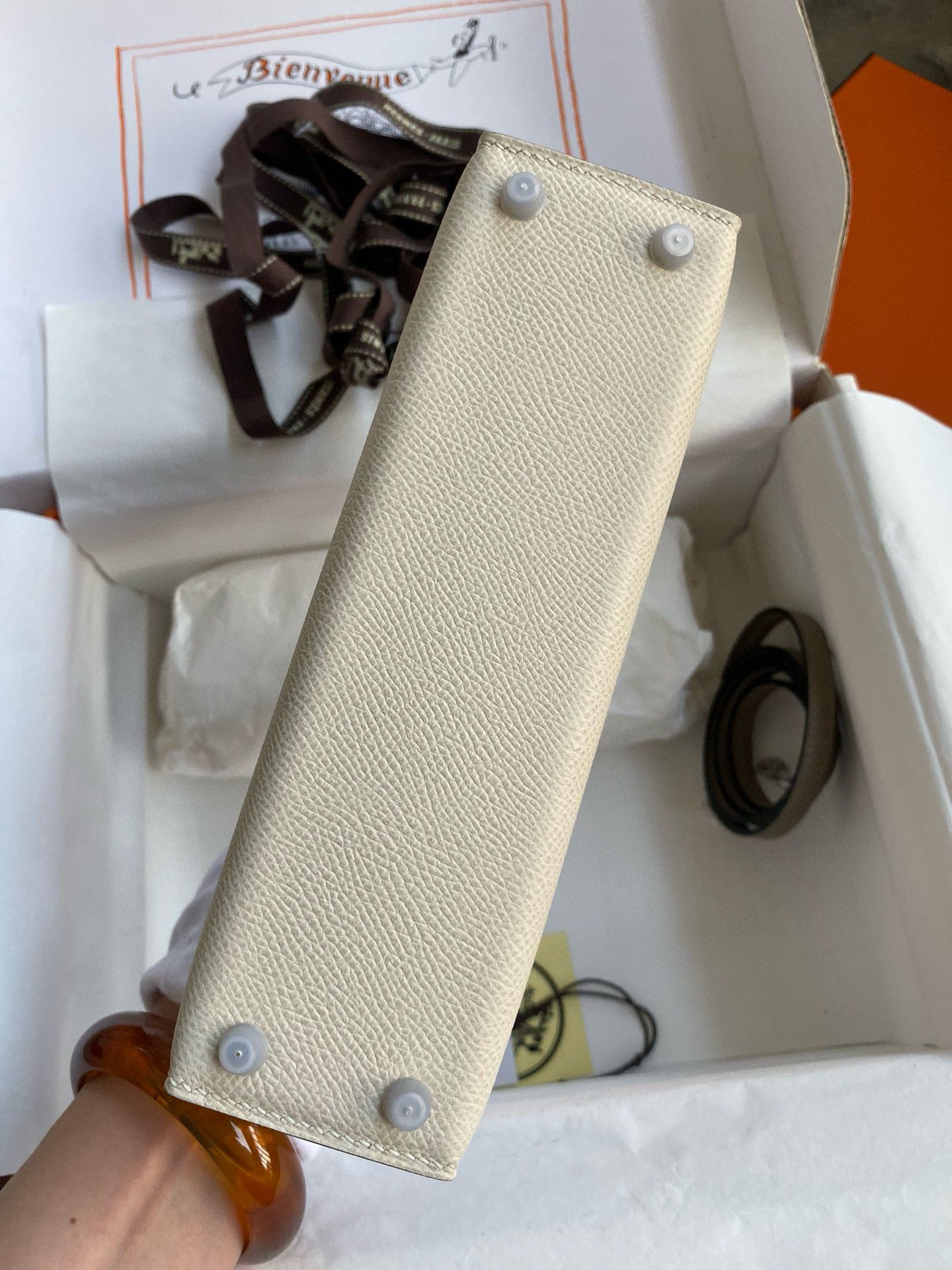 Hermes Kelly Mini II Sellier Bicolor Handmade Bag in Craie and Gris Asphalt Epsom Calfskin - Image 4