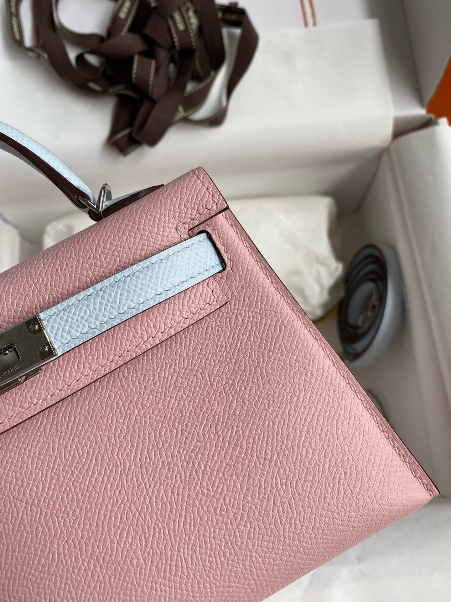 Hermes Kelly Mini II Sellier Bicolor Handmade Bag in Rose Sakura and Blue Brume Epsom Calfskin - Image 5