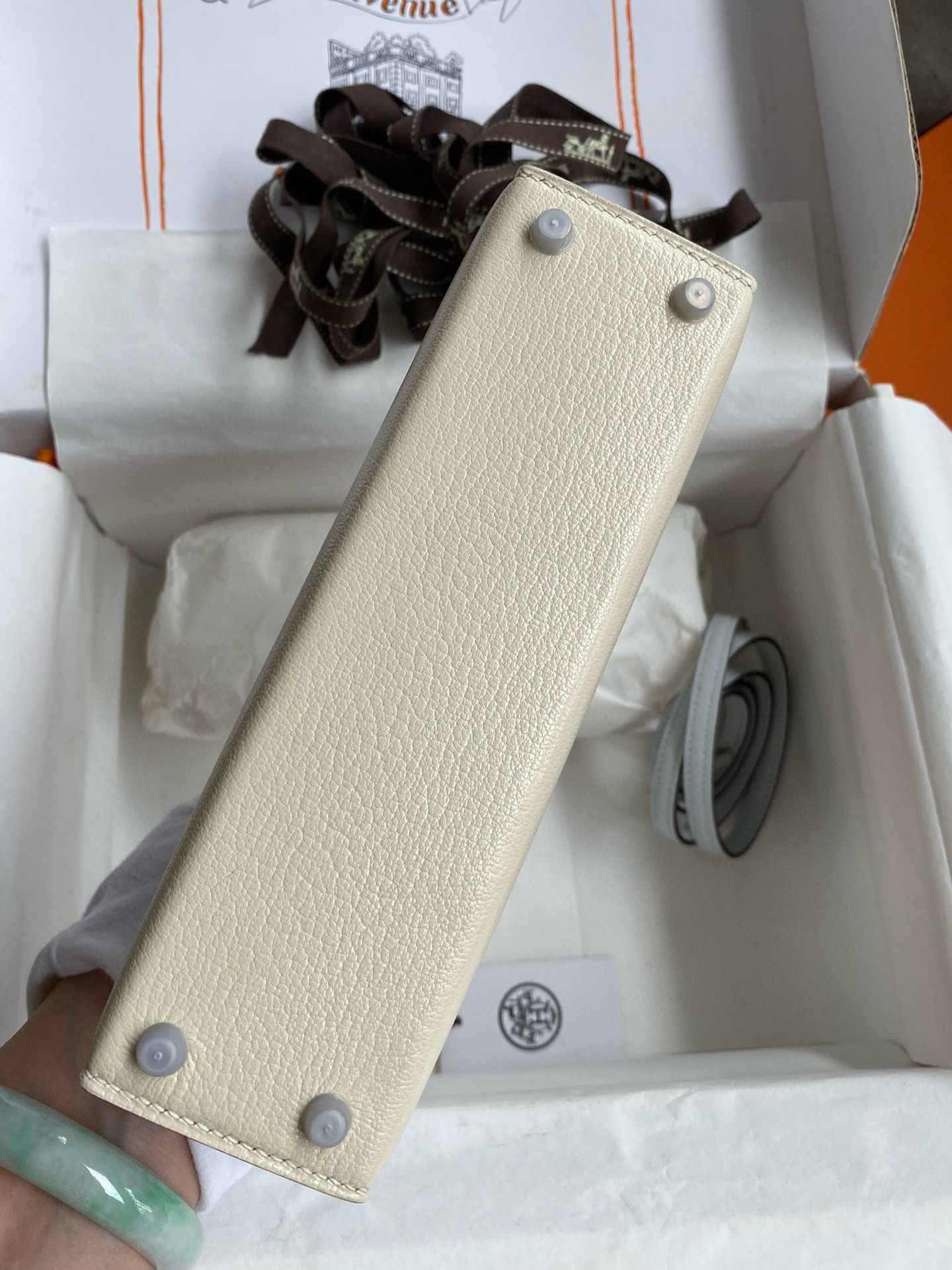 Hermes Kelly Mini II Sellier Bicolor Handmade Bag in Nata and Blue Brume Chevre Mysore Leather - Image 4