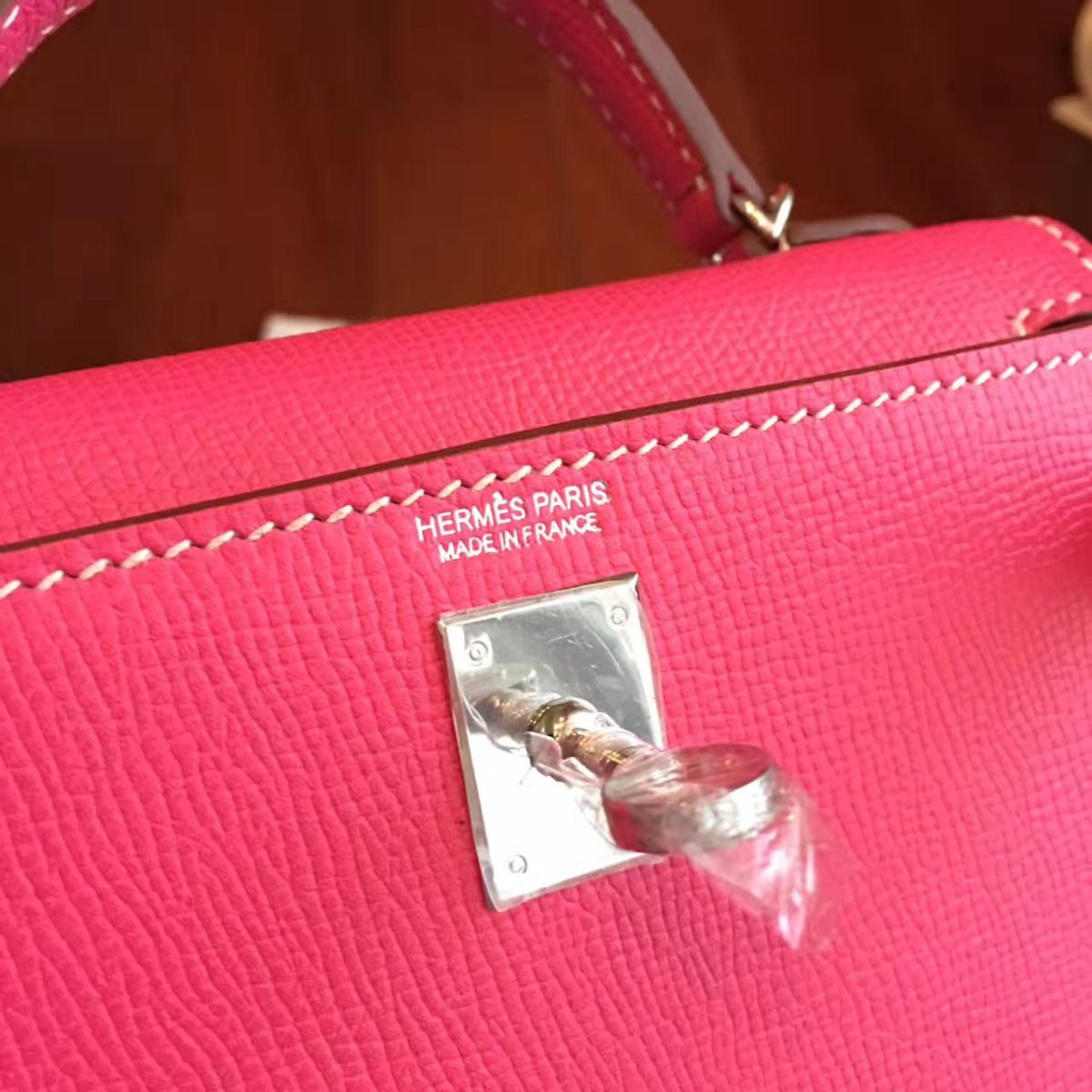 Hermes Kelly Mini II Handmade Bag In Rose Tyrien Epsom Leather - Image 4