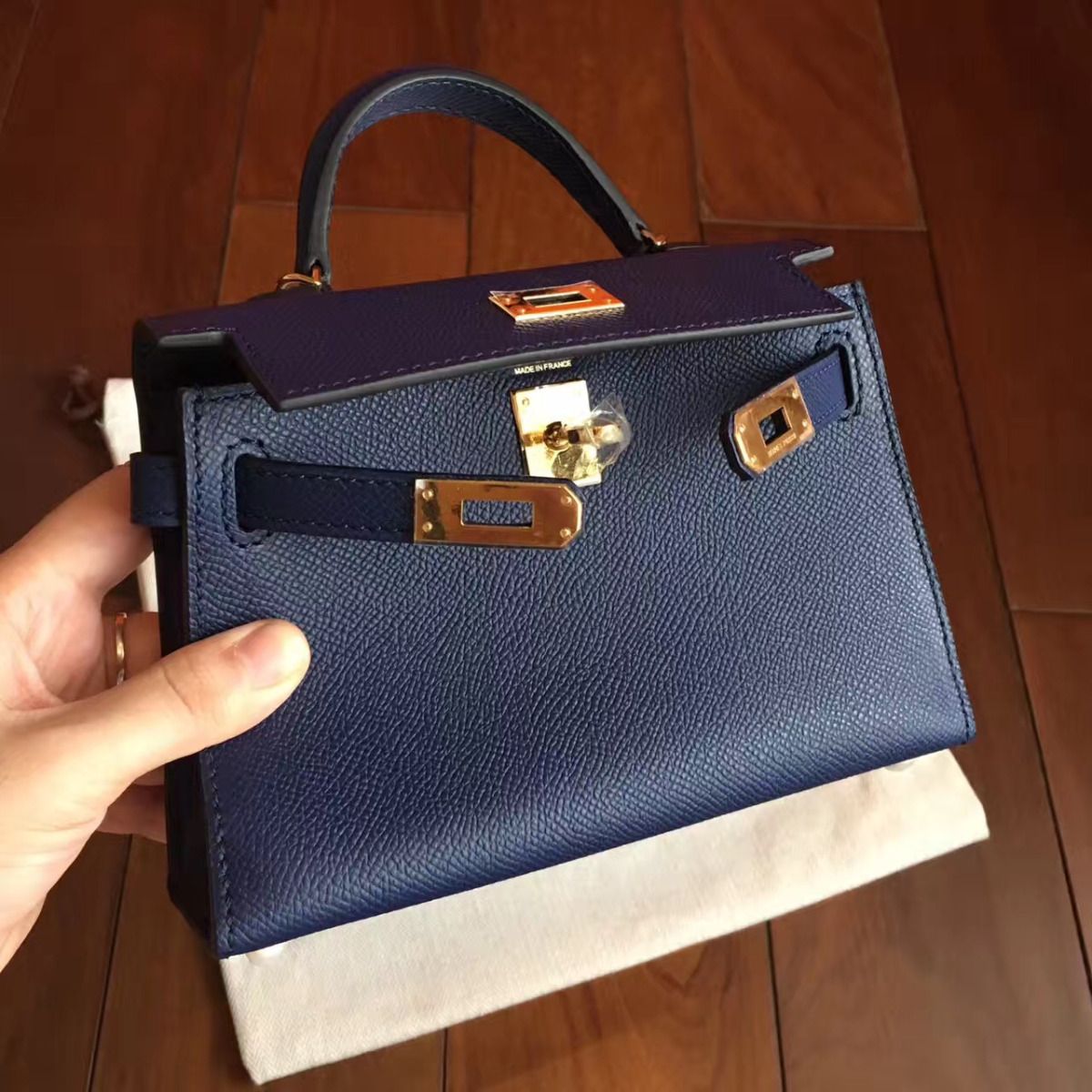 Hermes Kelly Mini II Handmade Bag In Sapphire Epsom Leather - Image 4