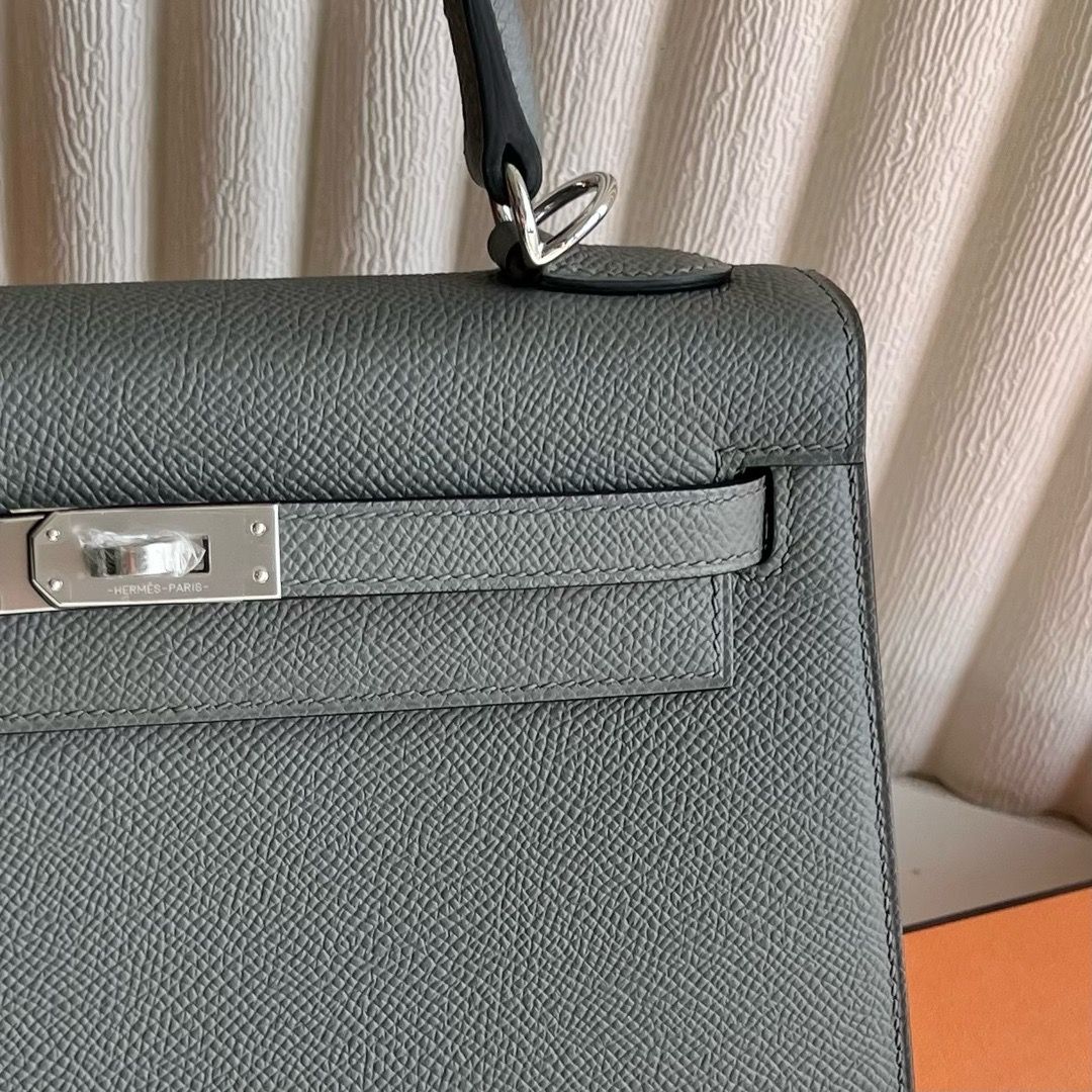 Hermes Kelly Sellier 25 Handmade Bag in Gris Meyer Epsom Calfskin - Image 10