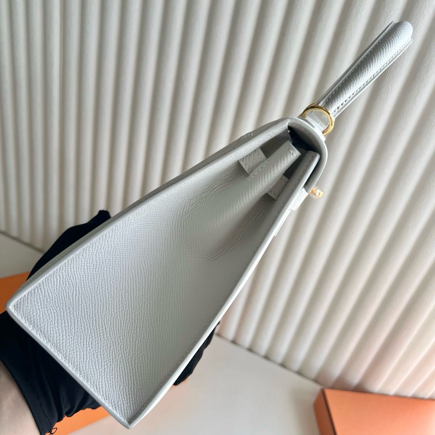 Hermes Kelly Sellier 25 Handmade Bag in White Epsom Calfskin - Image 10