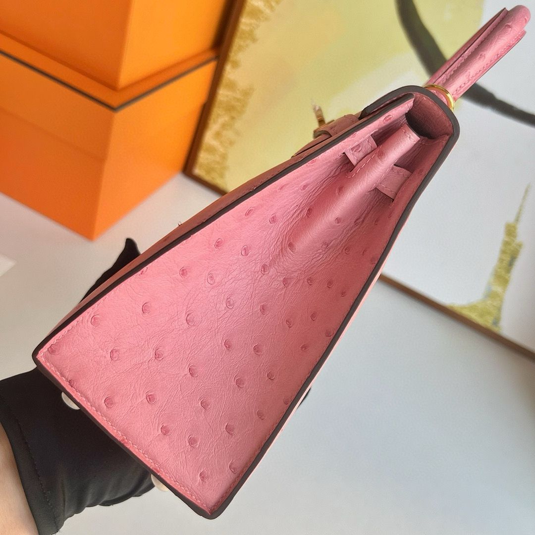 Hermes Kelly Sellier 25 Handmade Bag in Rose Bubblegum Ostrich Leather - Image 5
