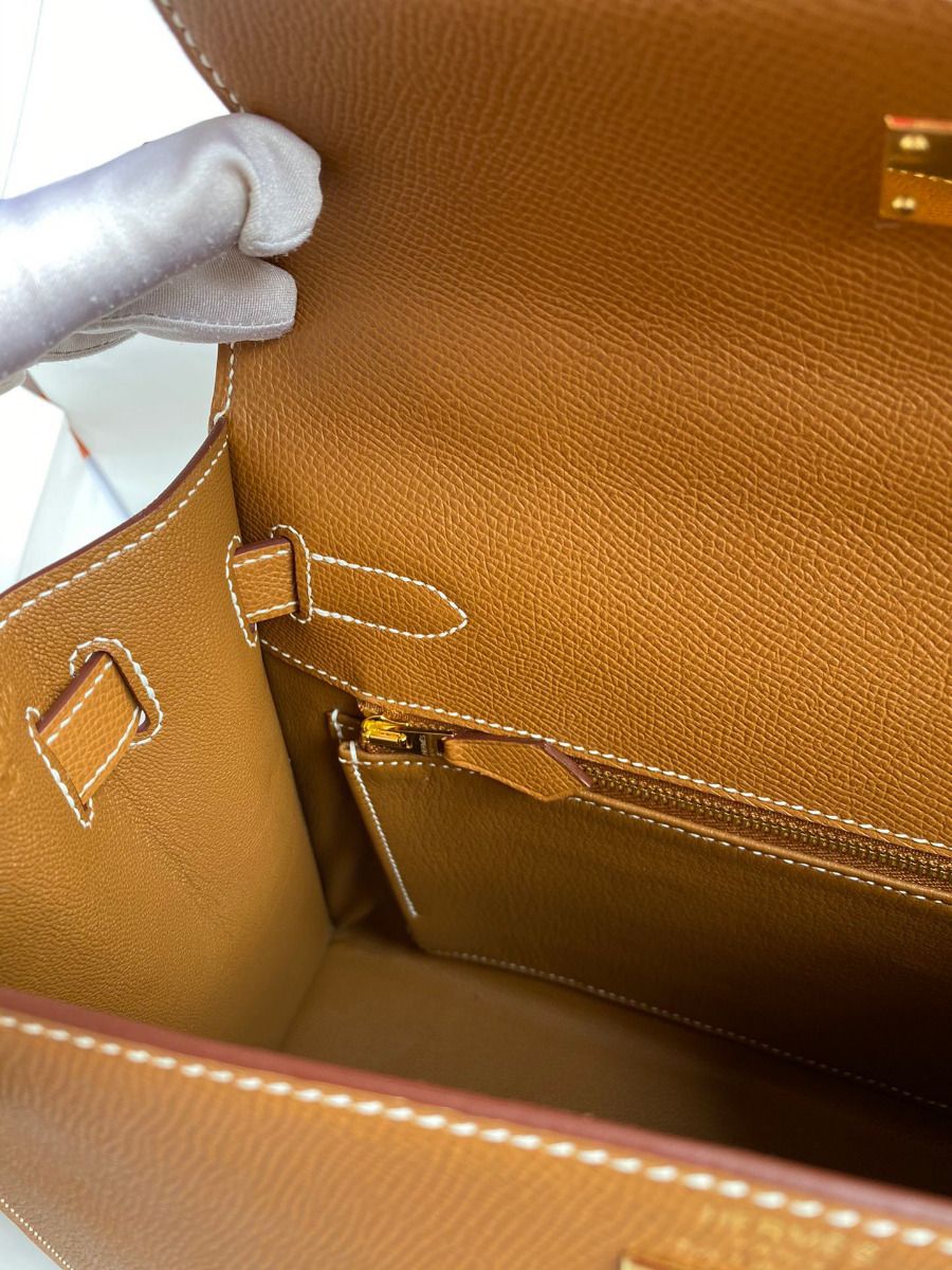 Hermes Kelly Sellier 28 Handmade Bag In Gold Epsom Calfskin - Image 10