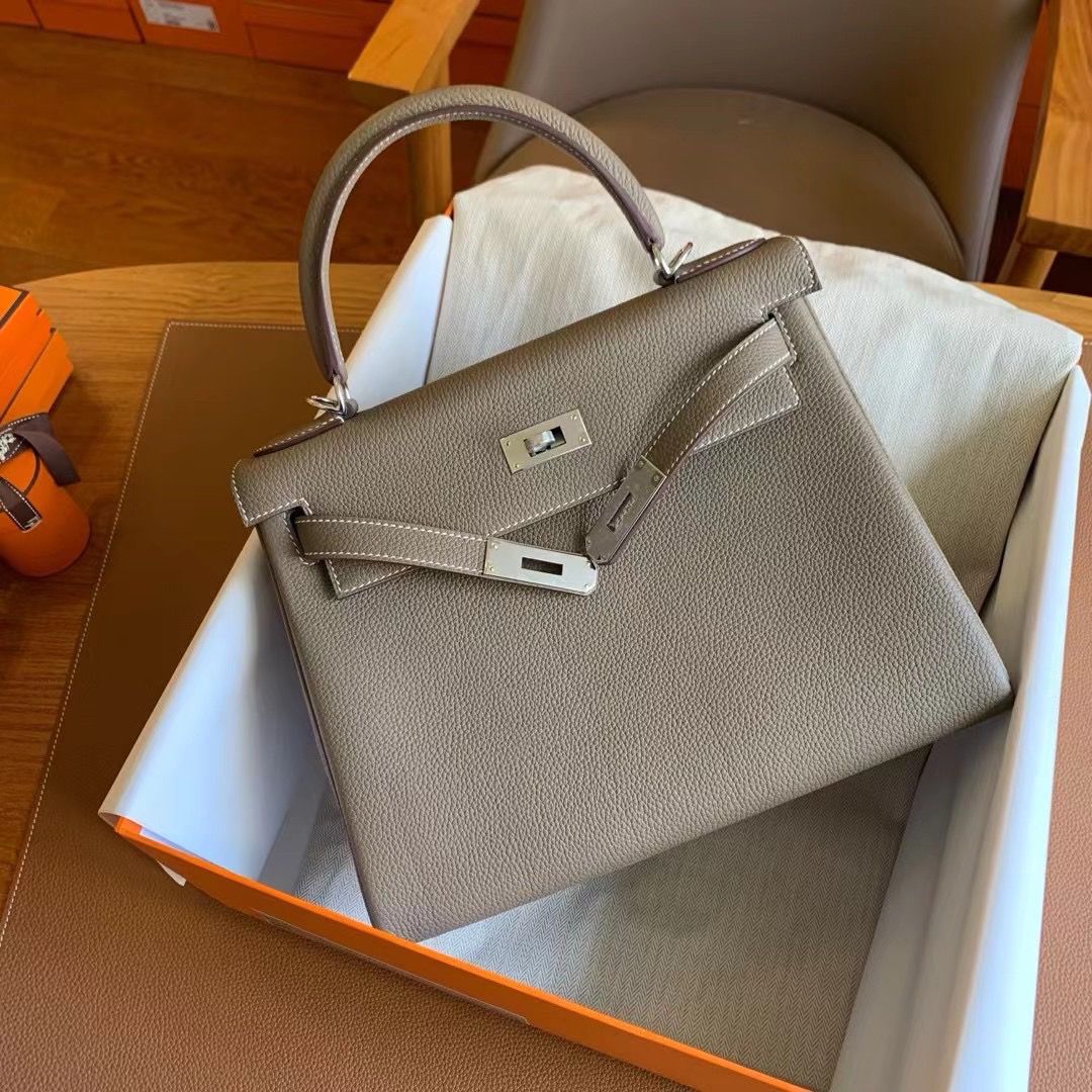 Hermes Kelly Retourne 28 Handmade Bag In Taupe Togo Leather - Image 6