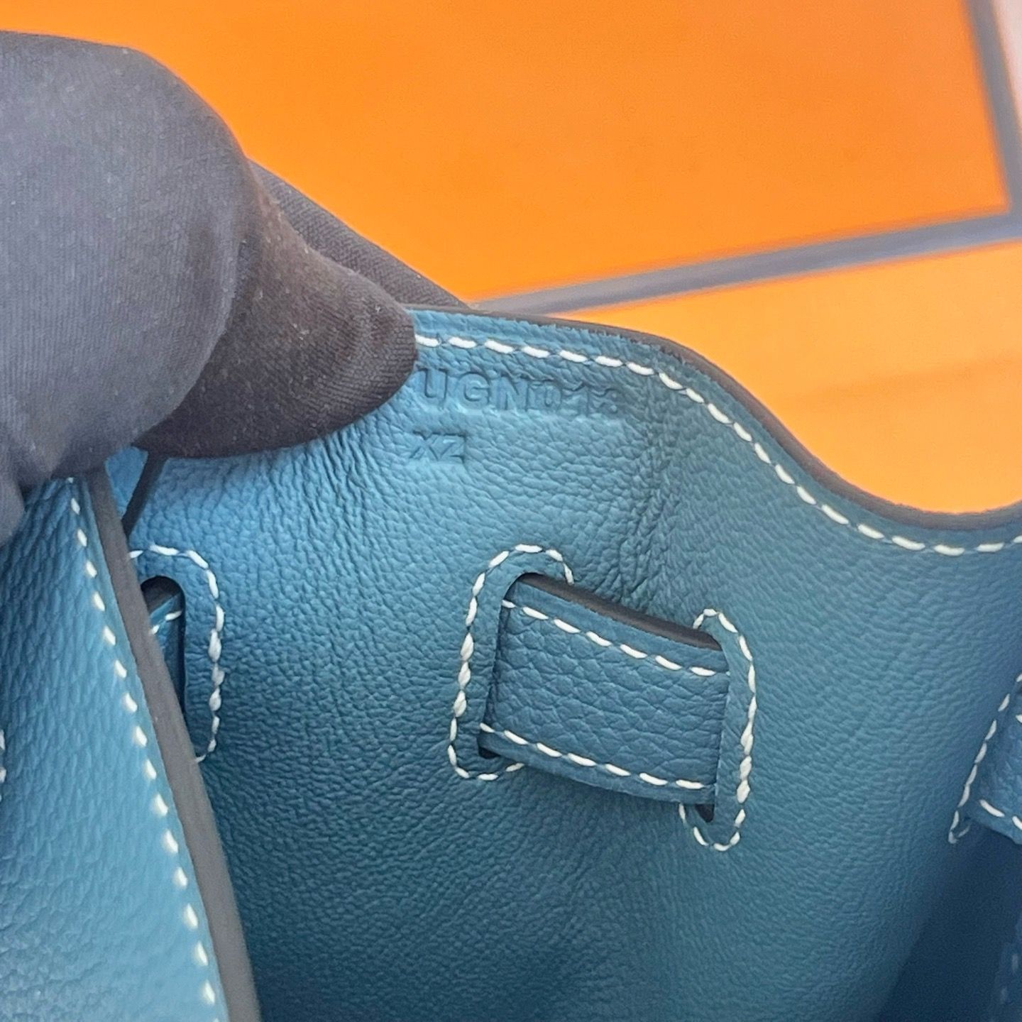 Hermes Kelly Retourne 32 Handmade Bag in Blue Jean Clemence Leather - Image 4