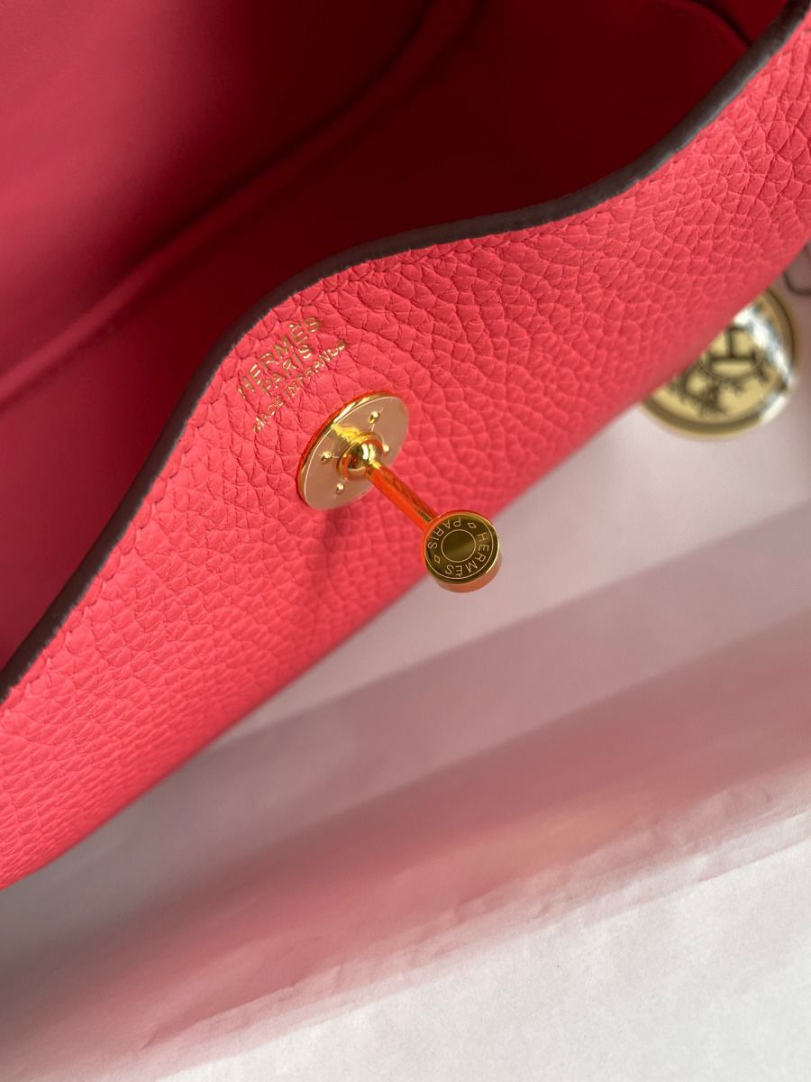 Hermes Mini Lindy Handmade Bag In Rose Lipstick Clemence Leather - Image 9