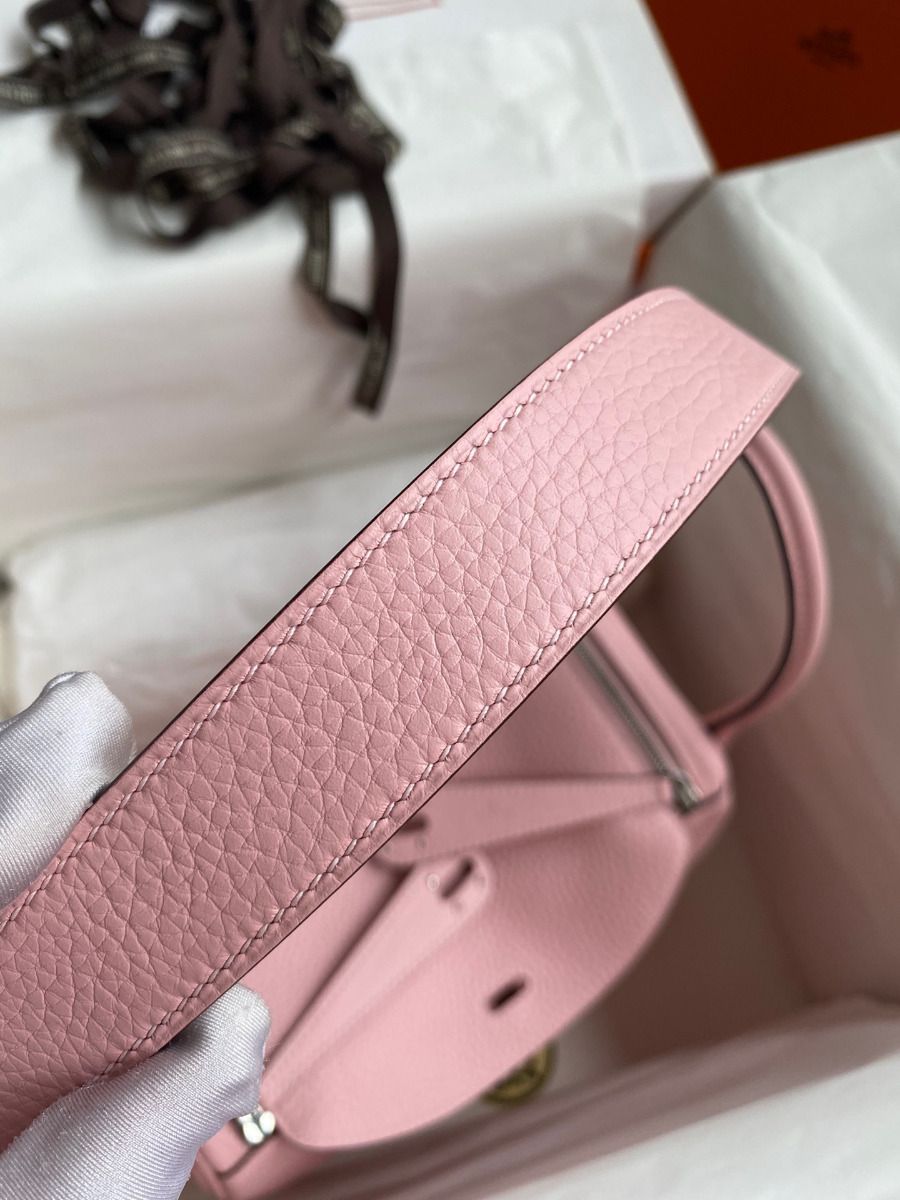 Hermes Lindy 26 Handmade Bag In Rose Sakura Clemence Leather - Image 8