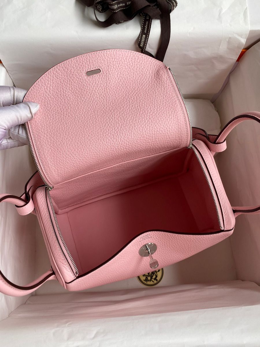 Hermes Lindy 26 Handmade Bag In Rose Sakura Clemence Leather - Image 9