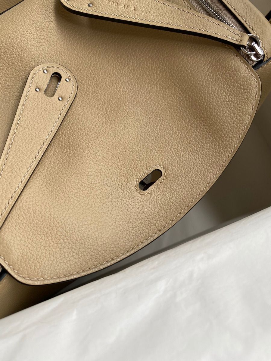 Hermes Lindy 26 Handmade Bag In Trench Clemence Leather - Image 7