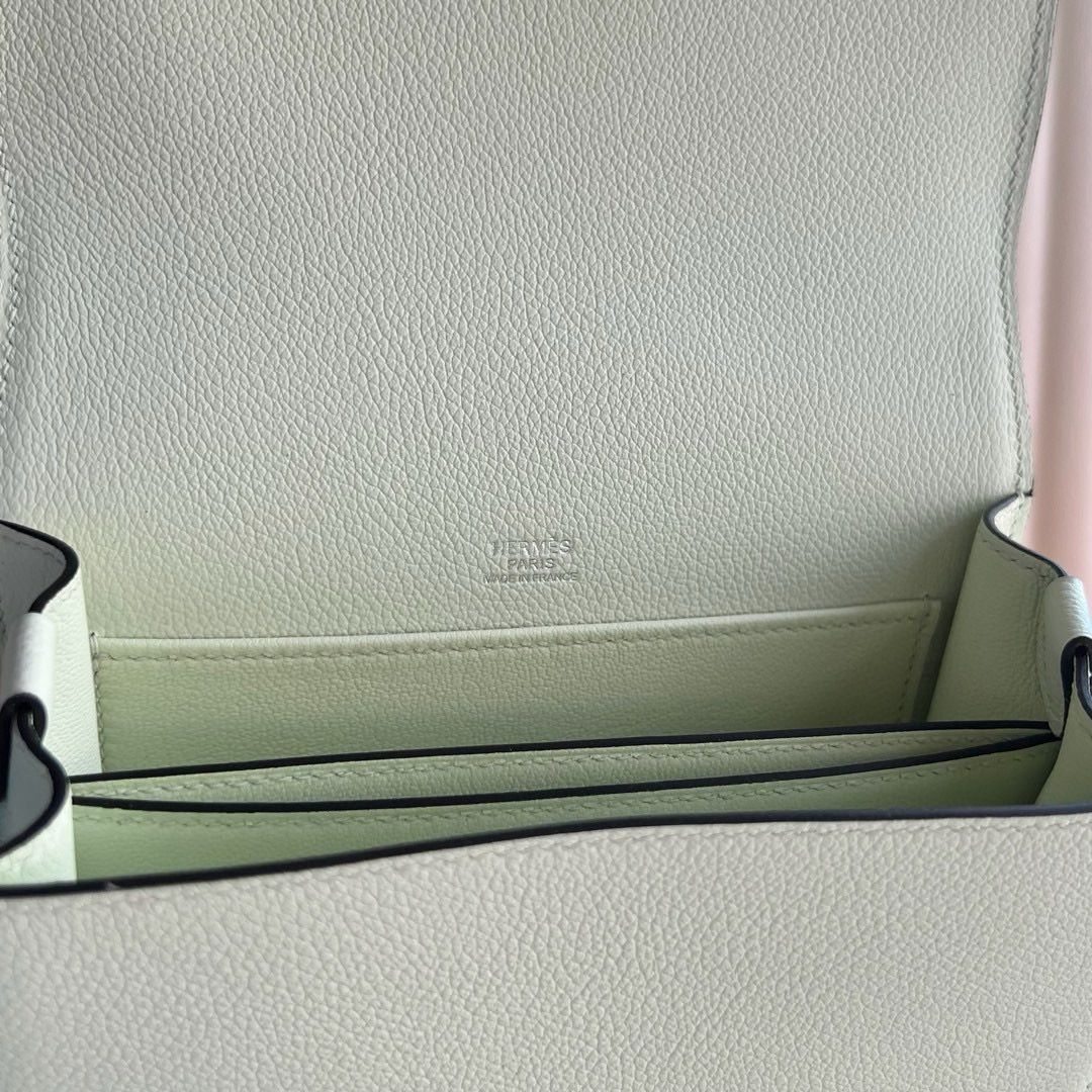 Hermes Roulis Mini 18 Bag in Vert Fizz Evercolor Calfskin - Image 9