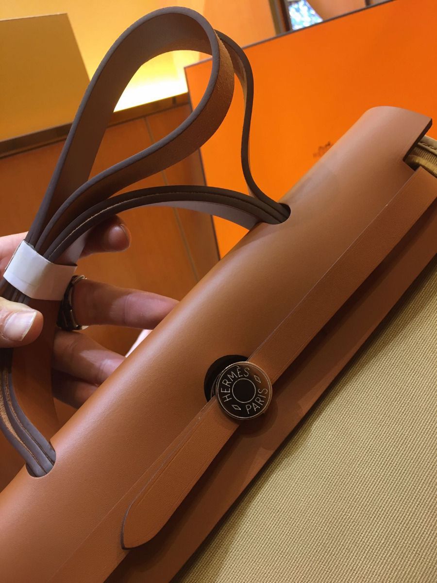 Hermes Herbag Zip 31cm Bag In Brown And Beige - Image 5