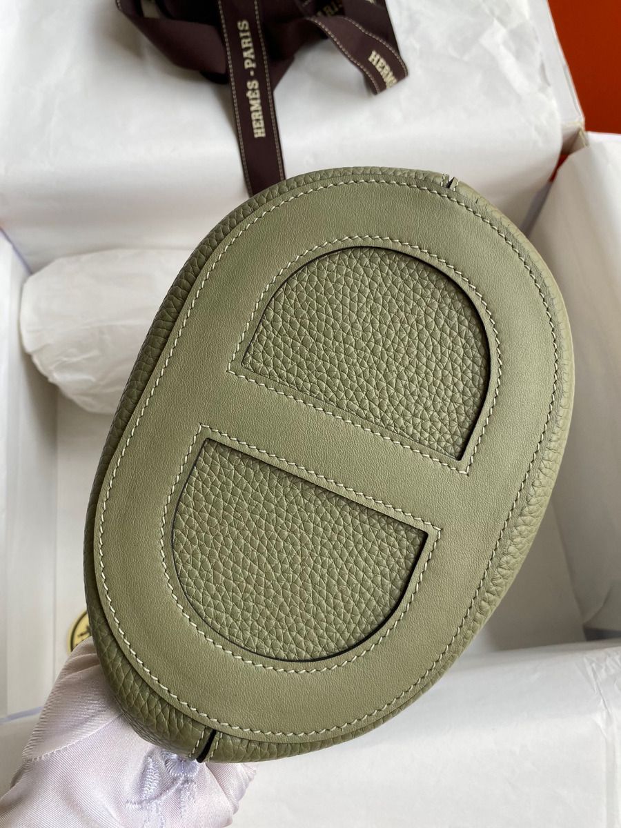 Hermes In The Loop 18 Handmade Bag in Sauge Clemence Leatherther - Image 10