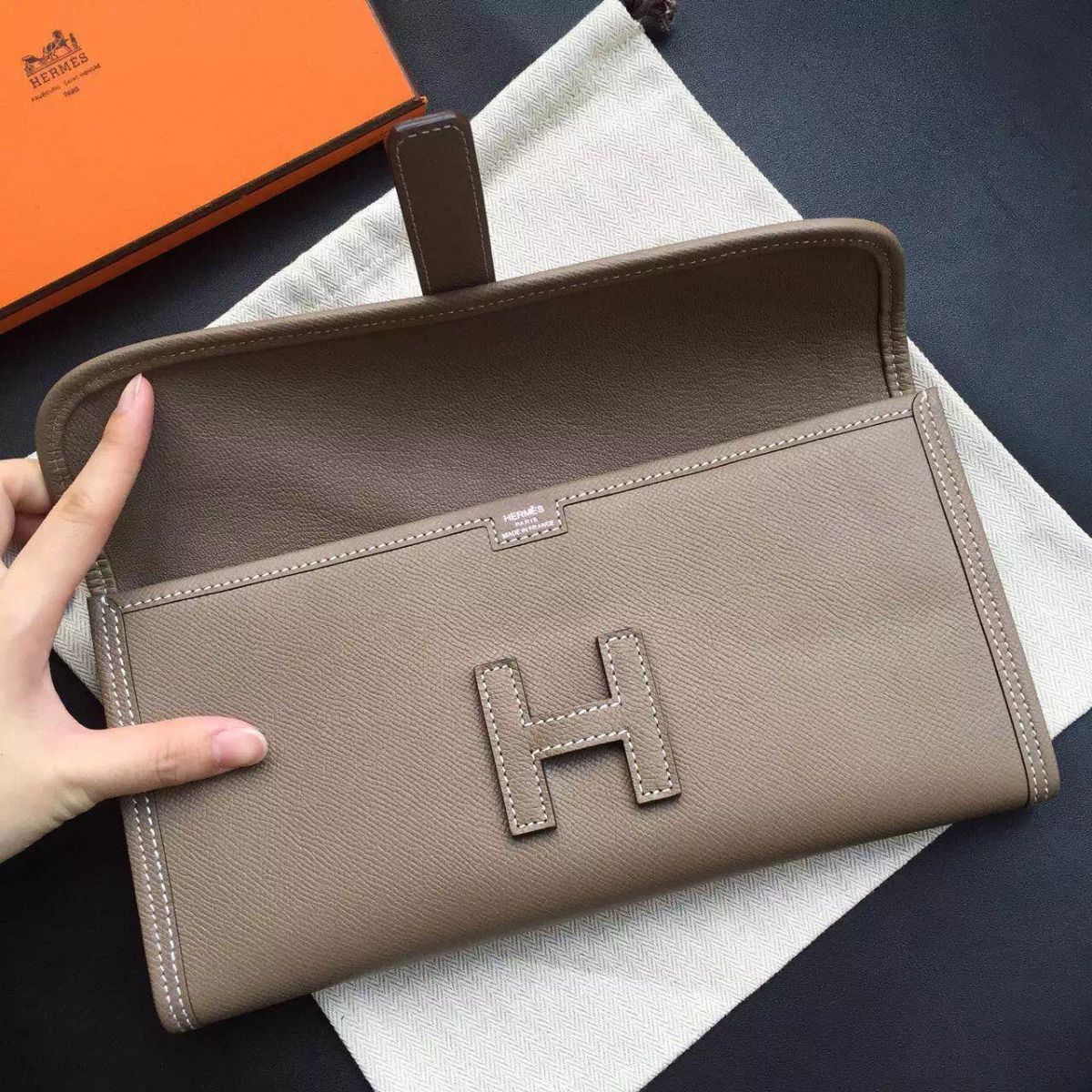 Hermes Jige Elan 29 Clutch Bag In Etoupe Epsom Calfskin - Image 7