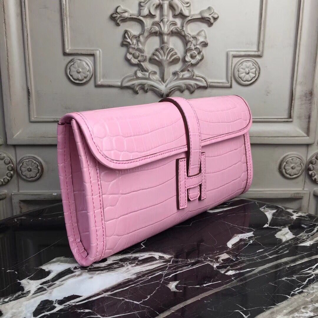 Hermes Jige Elan 29 Clutch In Pink Crocodile Leather - Image 3