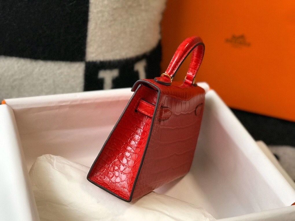 Hermes Kelly Mini II Bag In Red Embossed Crocodile Leather - Image 4