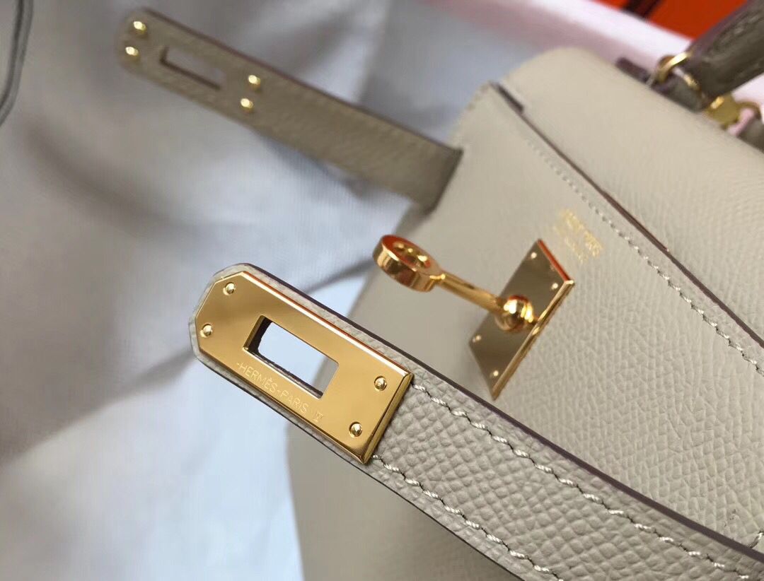 Hermes Kelly Mini II Bag In Gris Tourterelle Epsom Leather GHW - Image 7