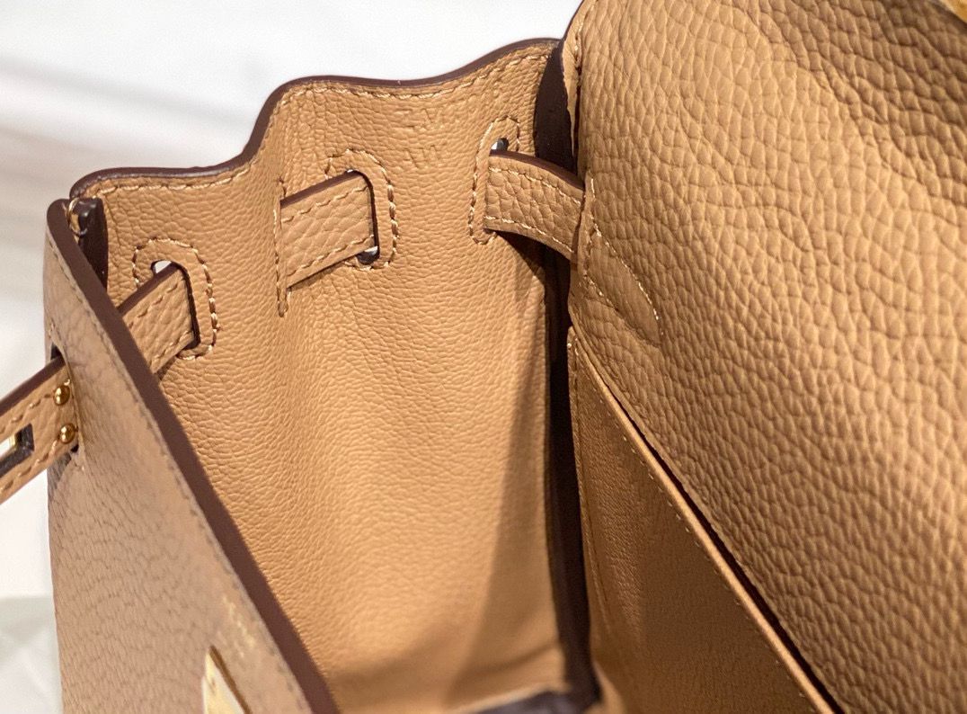 Hermes Kelly 20cm Bag In Chai Clemence Leather GHW - Image 9