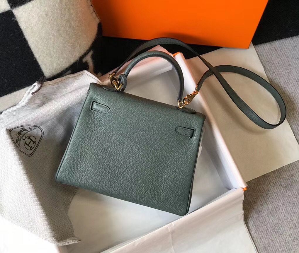 Hermes Kelly 25cm Retourne Bag In Vert Amande Clemence Leather - Image 3
