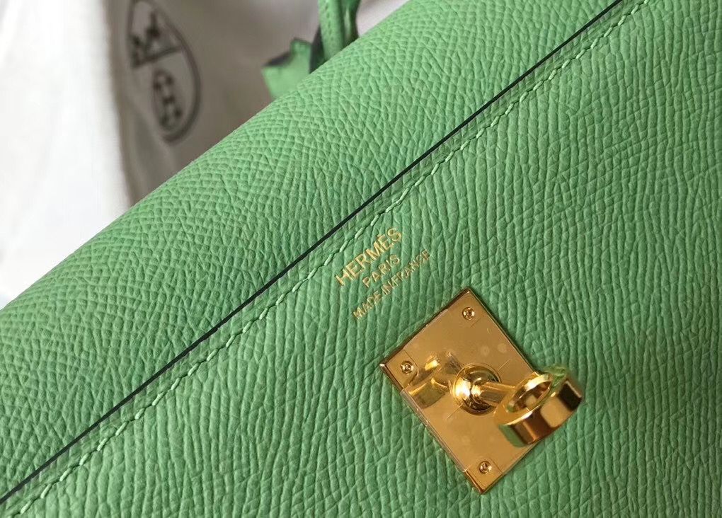 Hermes Kelly 25cm Sellier Bag In Vert Criquet Epsom Leather - Image 7