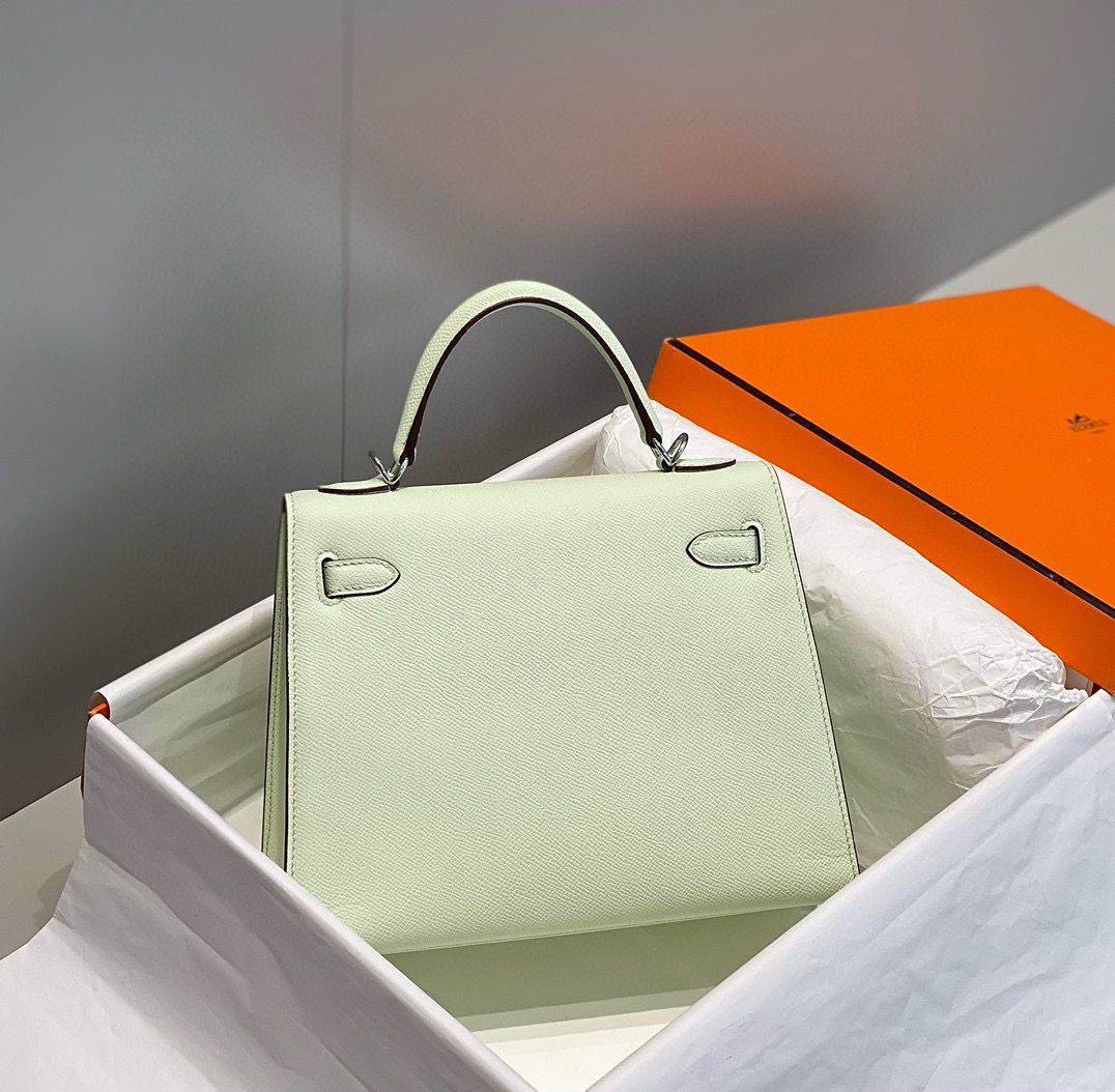 Hermes Kelly 25cm Sellier Bag In Vert Fizz Epsom Leather - Image 3