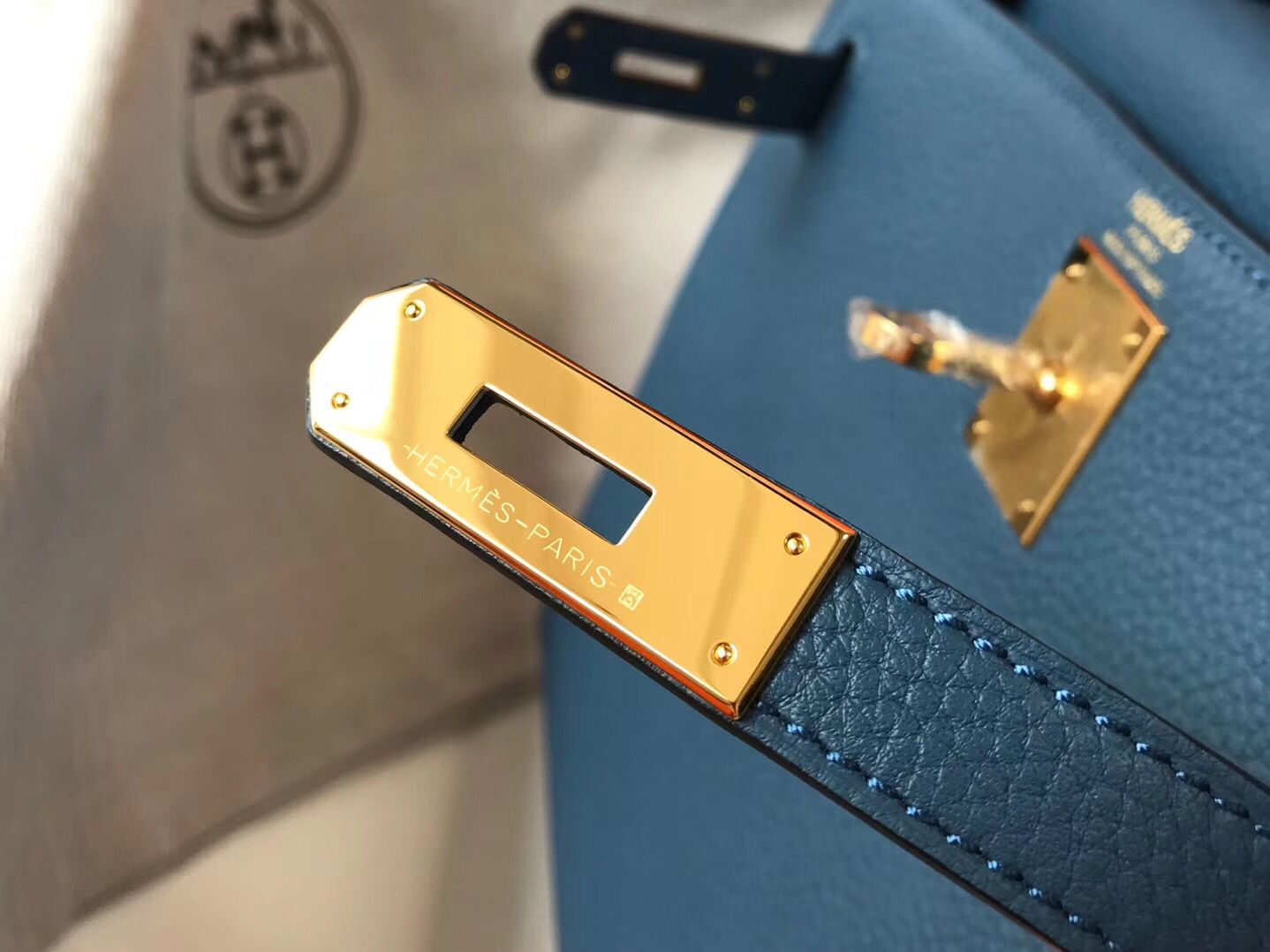 Hermes Kelly 32cm Bag In Blue Agate Clemence Leather GHW - Image 6