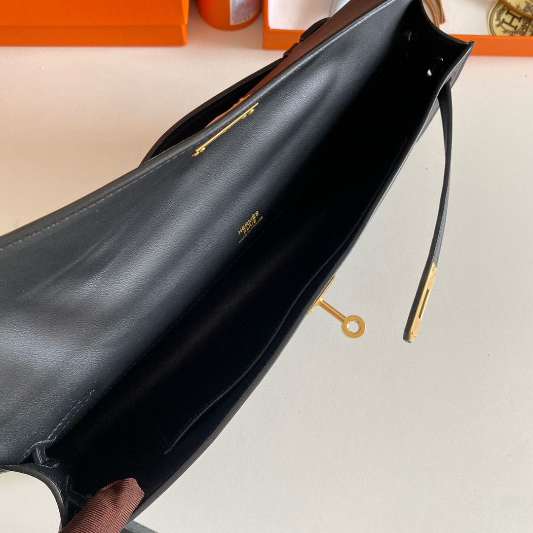 Hermes Kelly Cut Handmade Bag in Black Swift Leather - Image 6