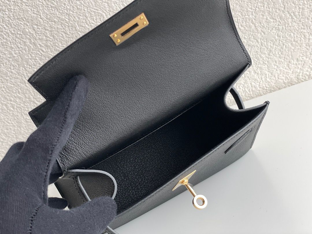 Hermes Kelly En Desordre 20 Handmade Bag In Black Epsom Calfskin - Image 9